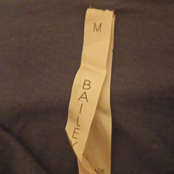 Bailey 44 black ruched wrap jersey knit long sleeve dress with jeweled accent M - Picture 8 of 10